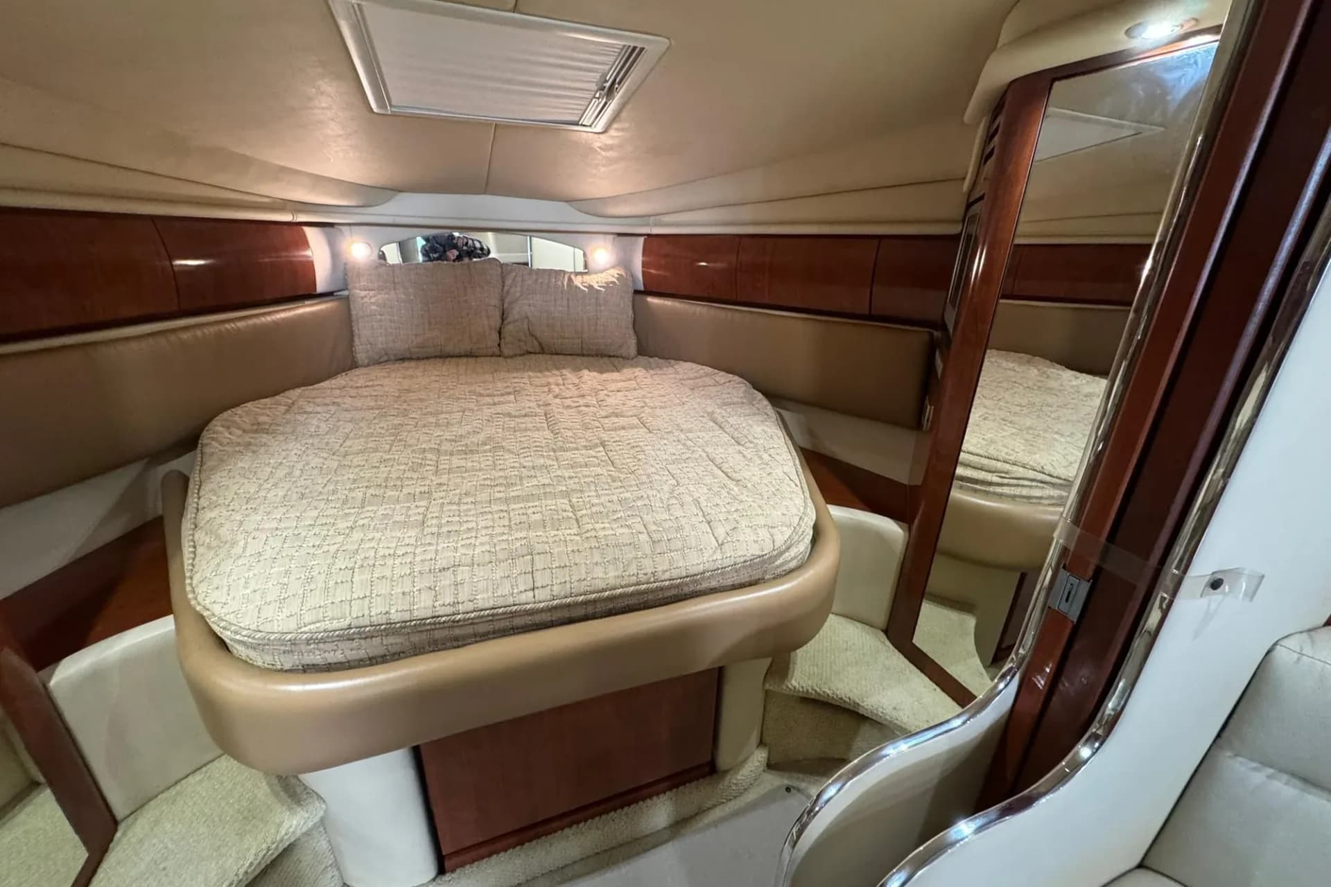2005 Sea Ray 360 Sundancer — Iuka, MS (photo 16)