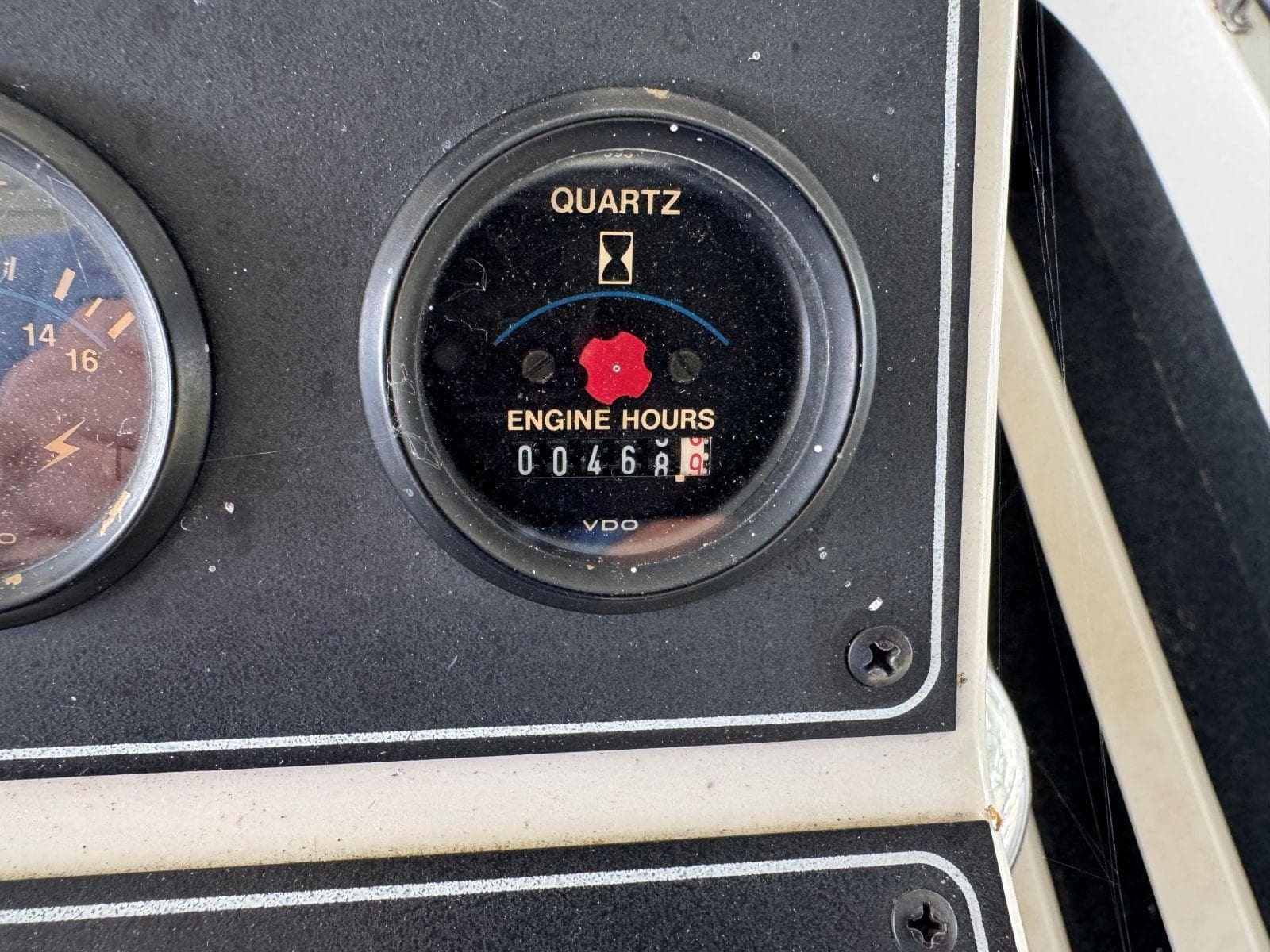 1994 Carver 350 Aft Cabin Motor Yacht — Gallatin, TN (photo 15)