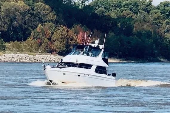 1999 Carver 450 Voyager Pilothouse — Fulton, MS (photo 3)