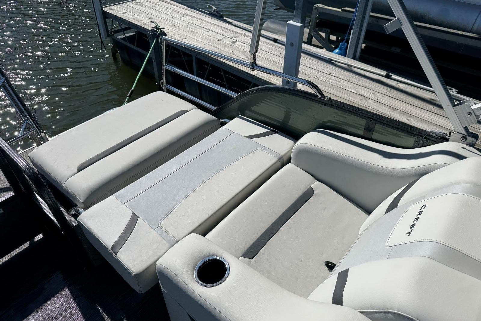 2024 Crest Classic LX 220 SLRC — Hendersonville, TN (photo 31)