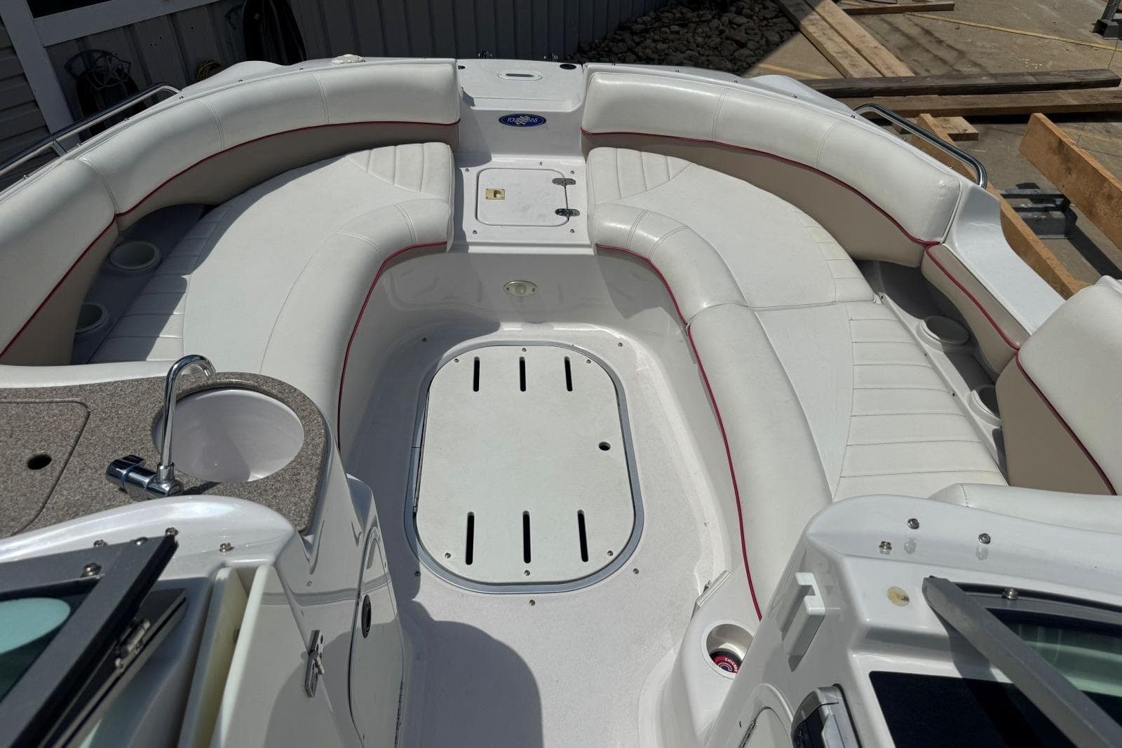 2005 Four Winns 234 Funship — Hendersonville, TN (photo 24)