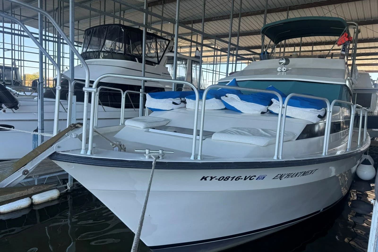 1988 Mainship Mediterranean 35 — Hendersonville, TN (photo 3)