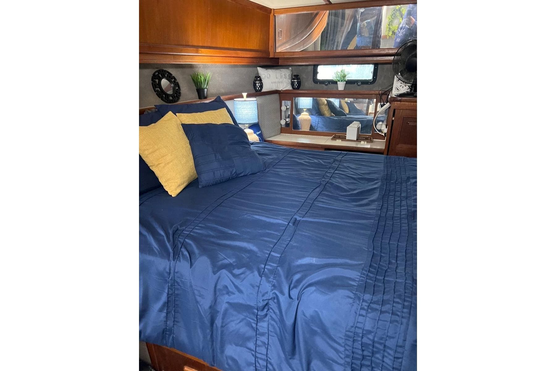 1987 Carver 42 Aft Cabin Motor Yacht — Waverly, TN (photo 44)