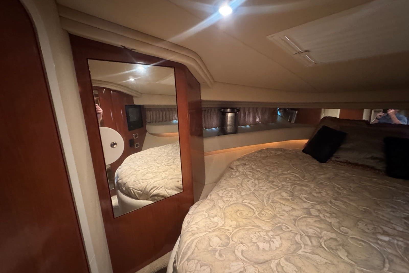 2003 Sea Ray 410 Sundancer — Hendersonville, TN (photo 10)