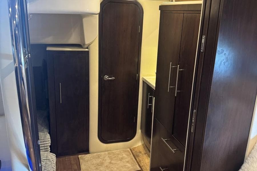 2016 Regal 46 Sport Coupe — Guntersville, TN (photo 40)