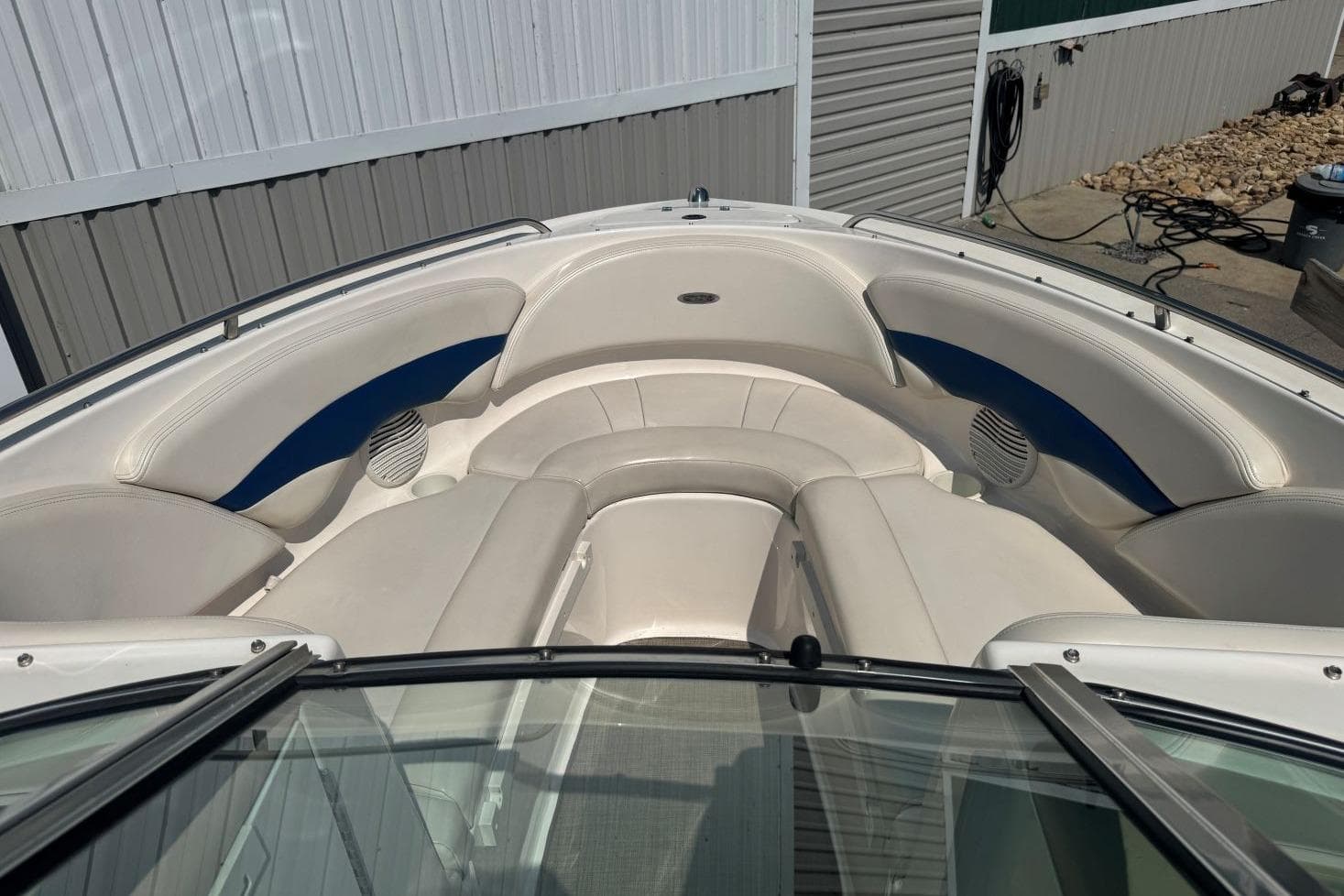 2001 Chaparral 220 SSi — Hendersonville, TN (photo 24)