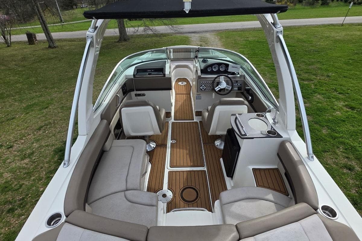 2011 Sea Ray SLX 250 — Franklin, TN (photo 11)