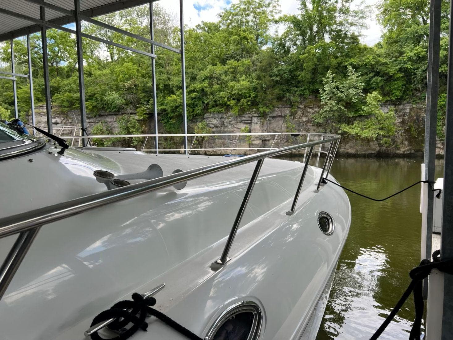 2000 Cruisers Yachts 4270 Express — Nashville, TN (photo 40)
