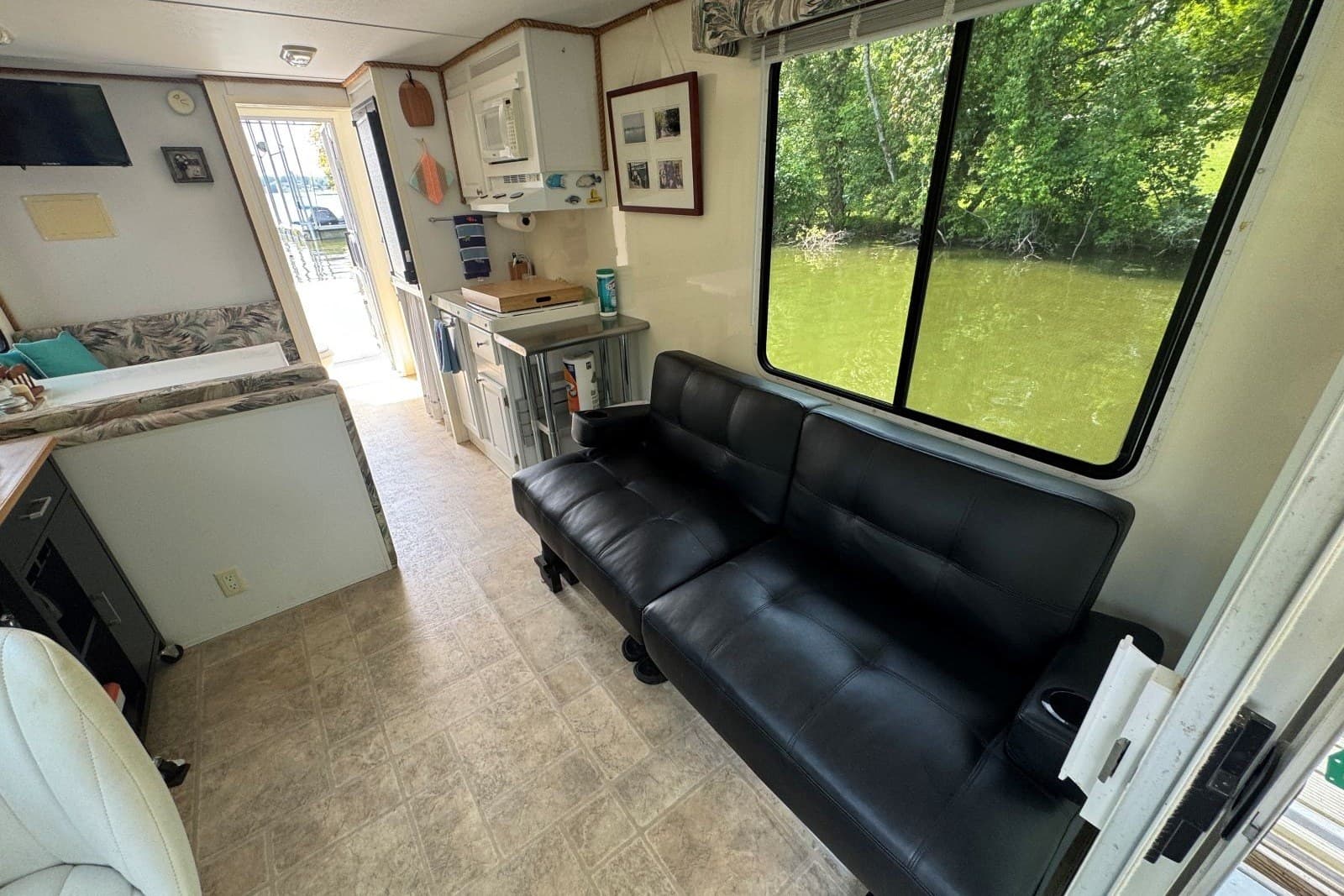 2011 Catamaran Cruisers Lil Hobo 31 — Hendersonville, TN (photo 38)