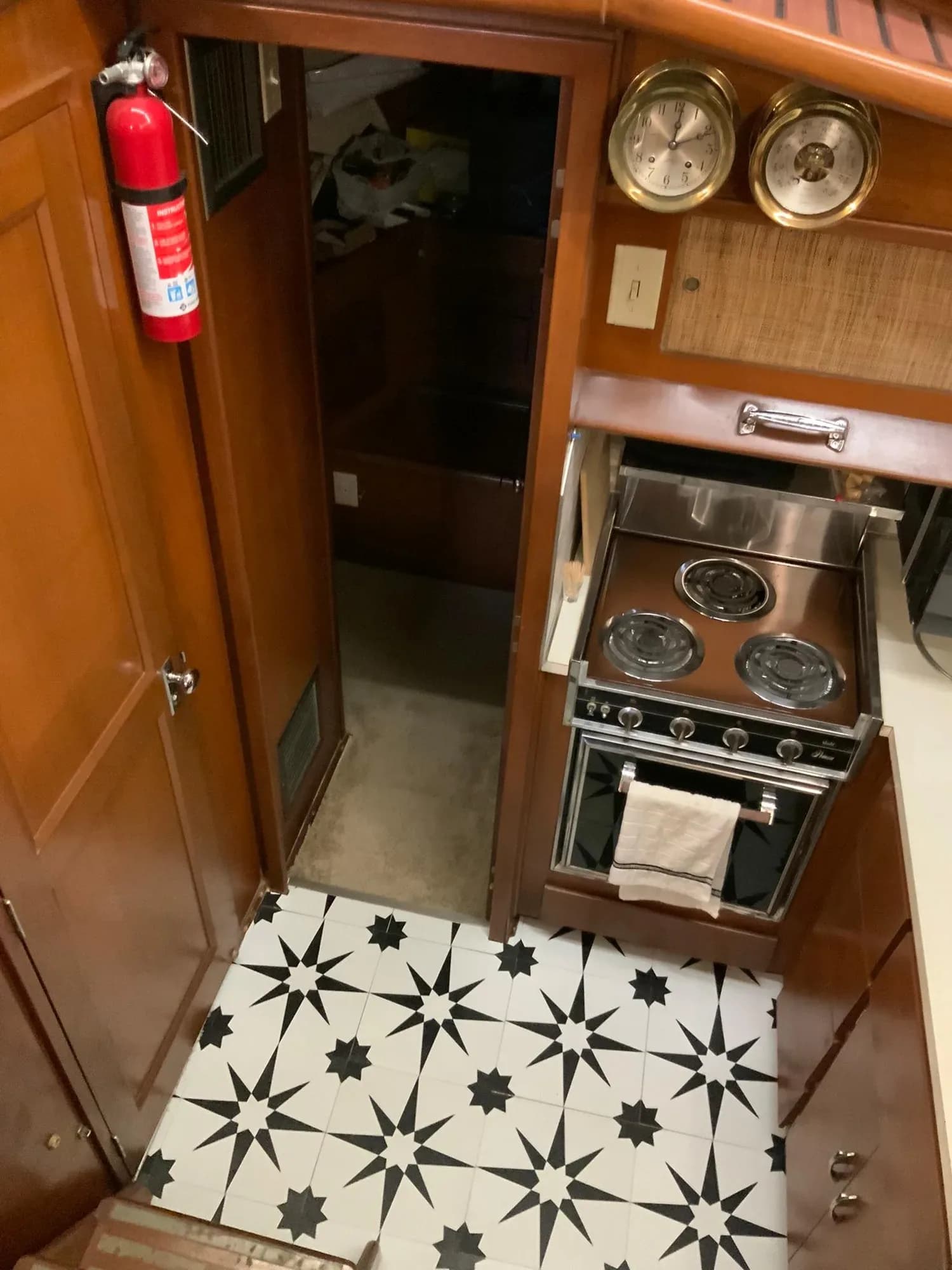 1969 Hatteras 41 Twin Cabin — Iuka, MS (photo 40)