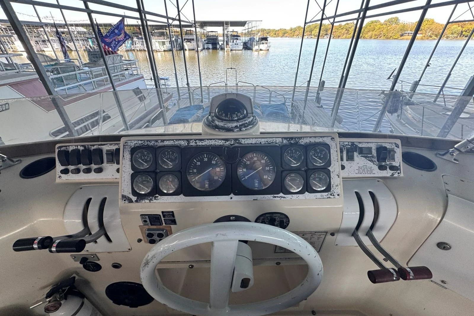 1988 Mainship Mediterranean 35 — Hendersonville, TN (photo 12)