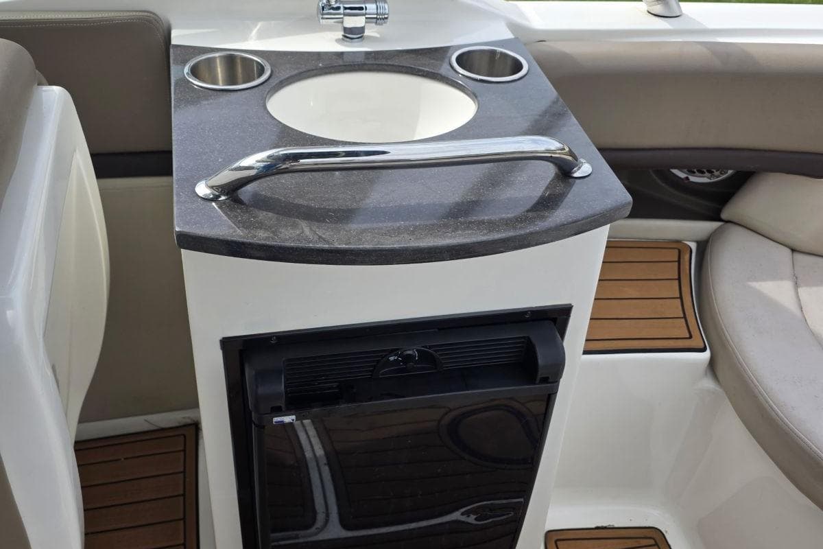 2011 Sea Ray SLX 250 — Franklin, TN (photo 17)