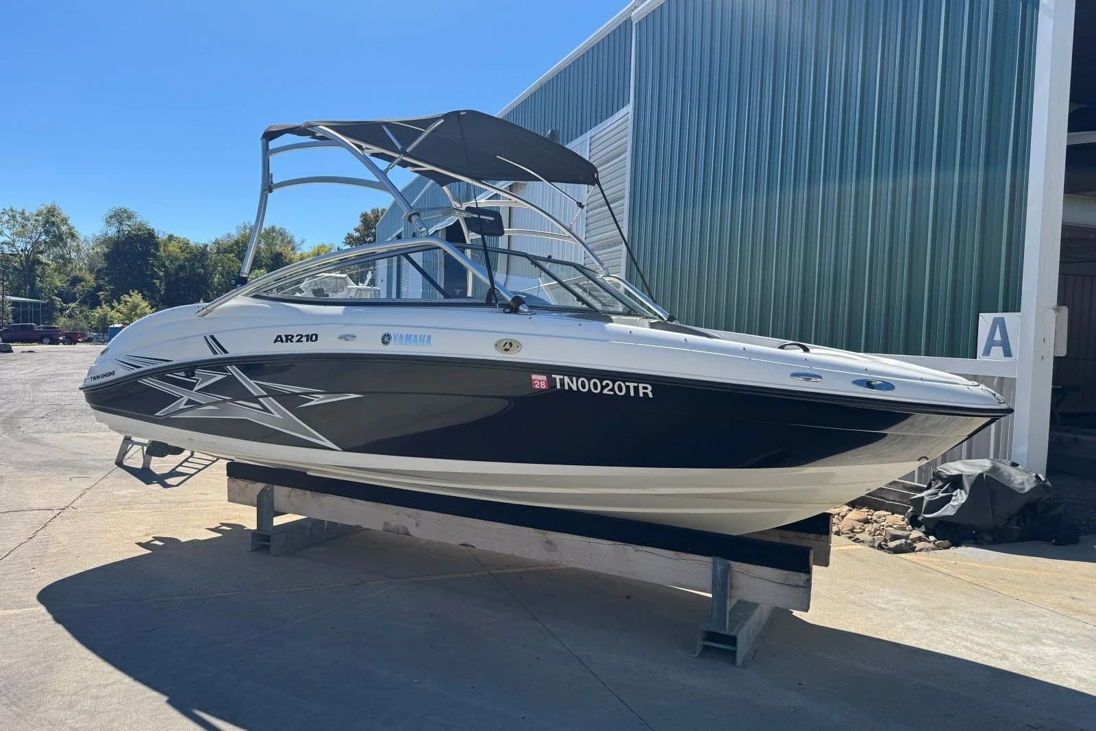 2011 Yamaha Boats AR210 — Hendersonville, TN (photo 8)
