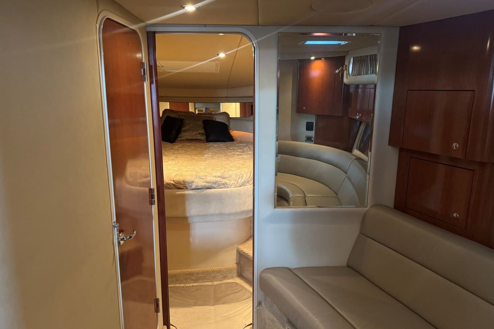 2003 Sea Ray 410 Sundancer — Hendersonville, TN (photo 40)