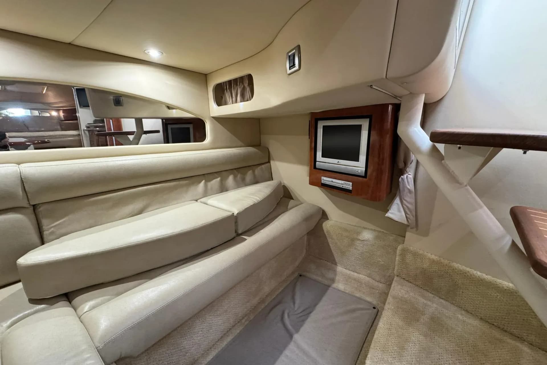 2005 Sea Ray 360 Sundancer — Iuka, MS (photo 21)