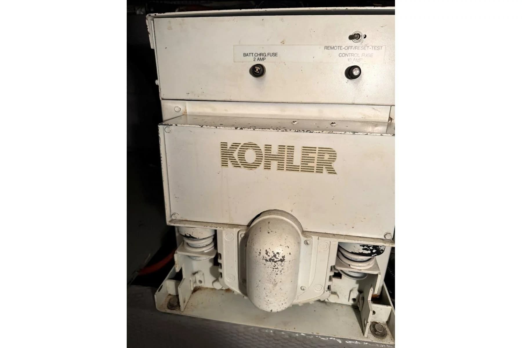 1987 Carver 4207 Aft Cabin Motor Yacht — Aurora, KY (photo 16)
