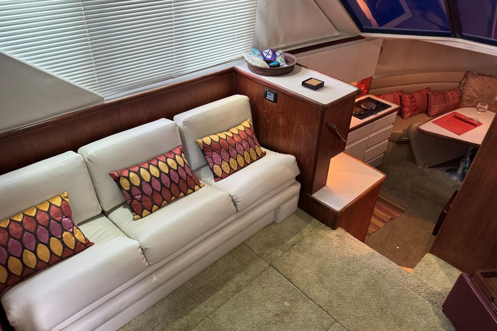 1993 Carver 300 Aft Cabin — Mt Juliet, TN (photo 18)