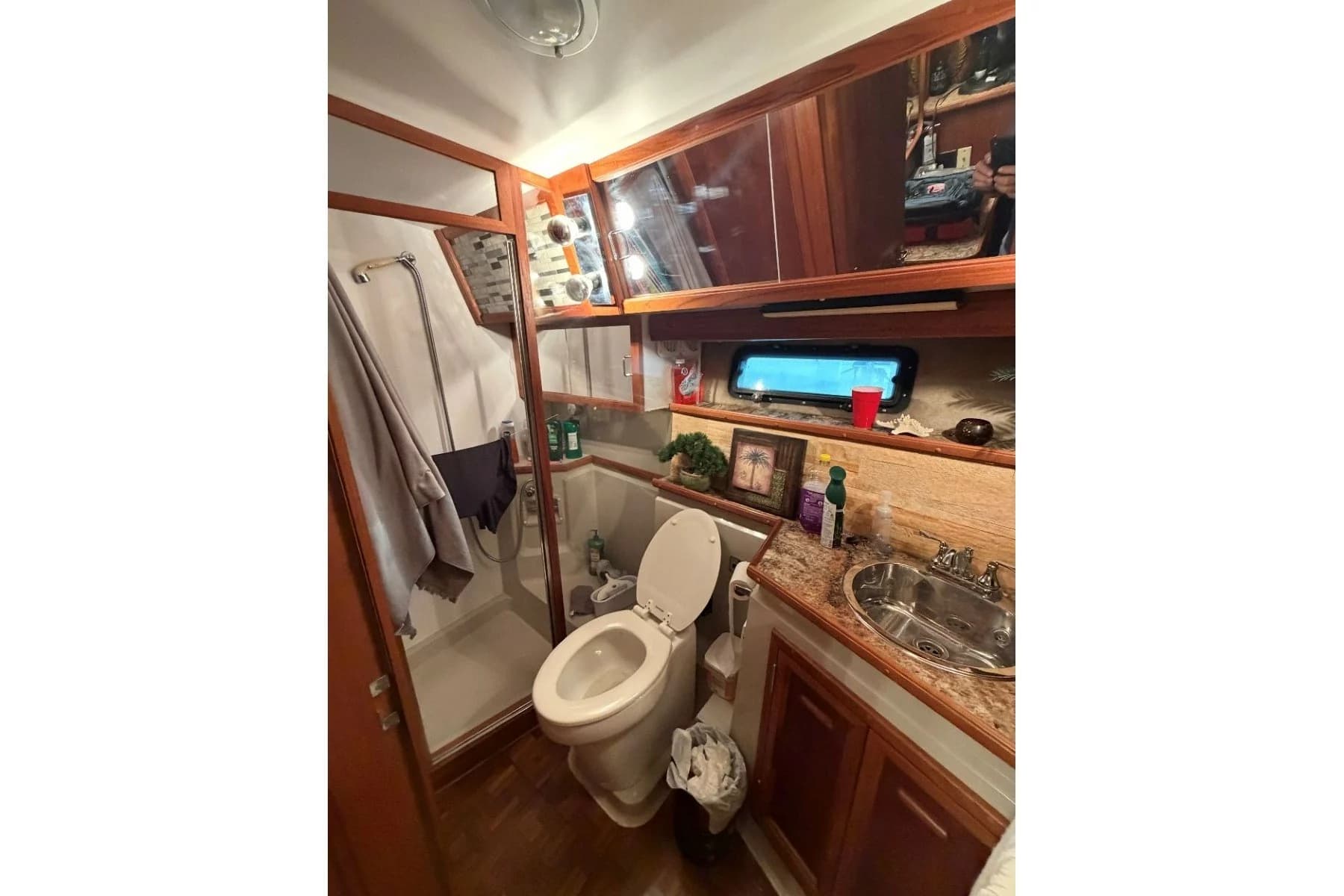 1987 Carver 4207 Aft Cabin Motor Yacht — Aurora, KY (photo 15)
