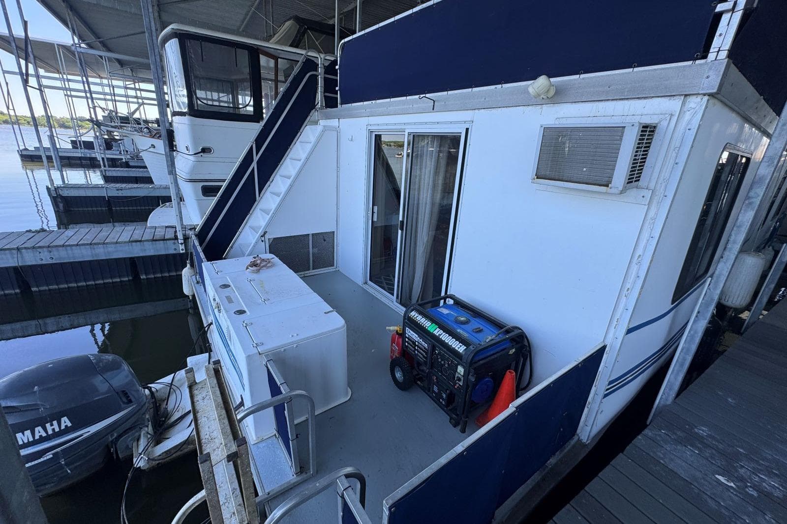 2006 Catamaran Cruisers Aqua Cruiser Executive - 51' — Hendersonville, TN (photo 6)