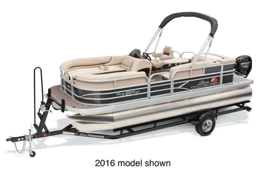 2017 Sun Tracker Party Barge 20 DLX — Franklin, TN (photo 7)