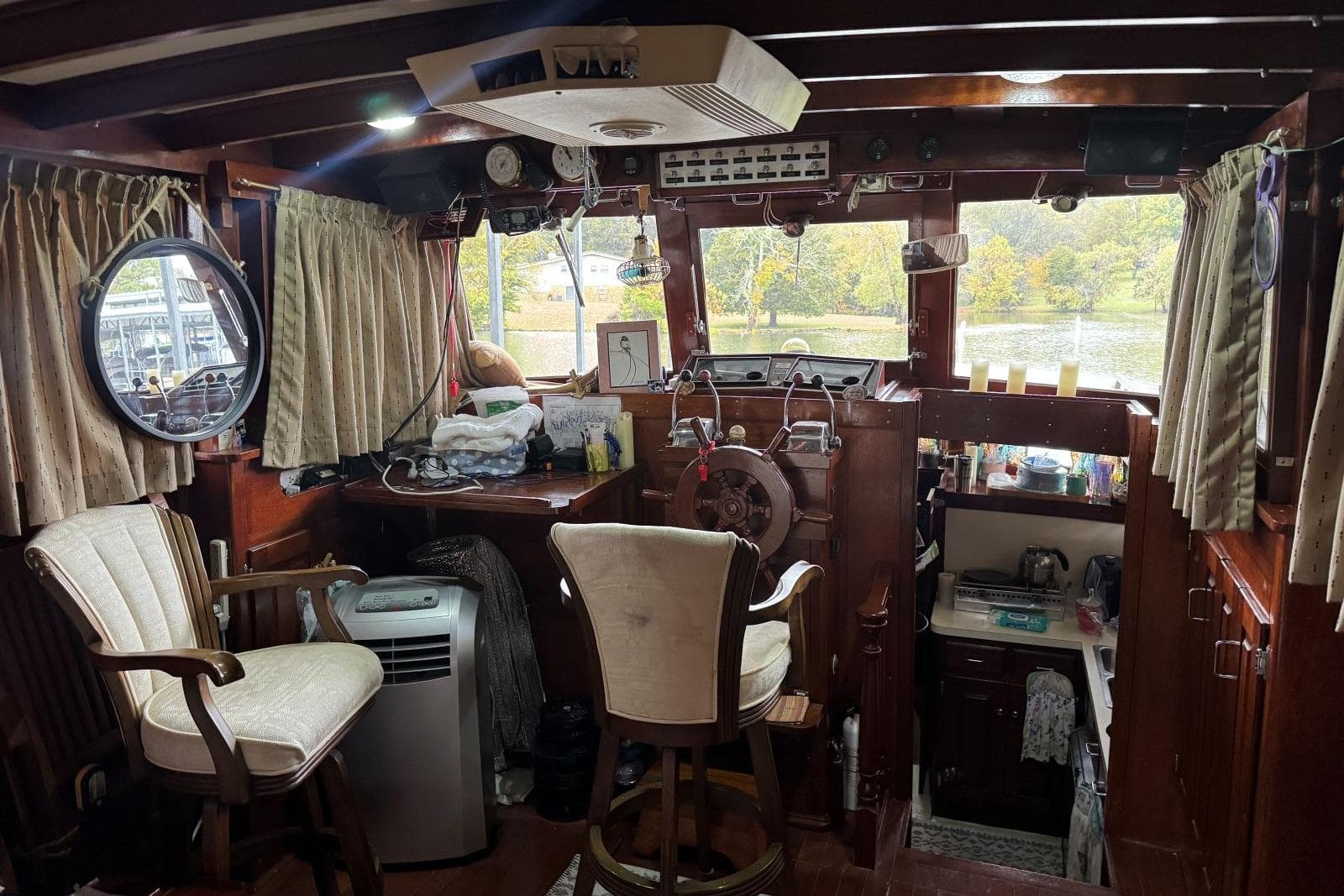 1987 Custom Cedar Craft 35 Wood Trawler — Mt Juliet, TN (photo 17)