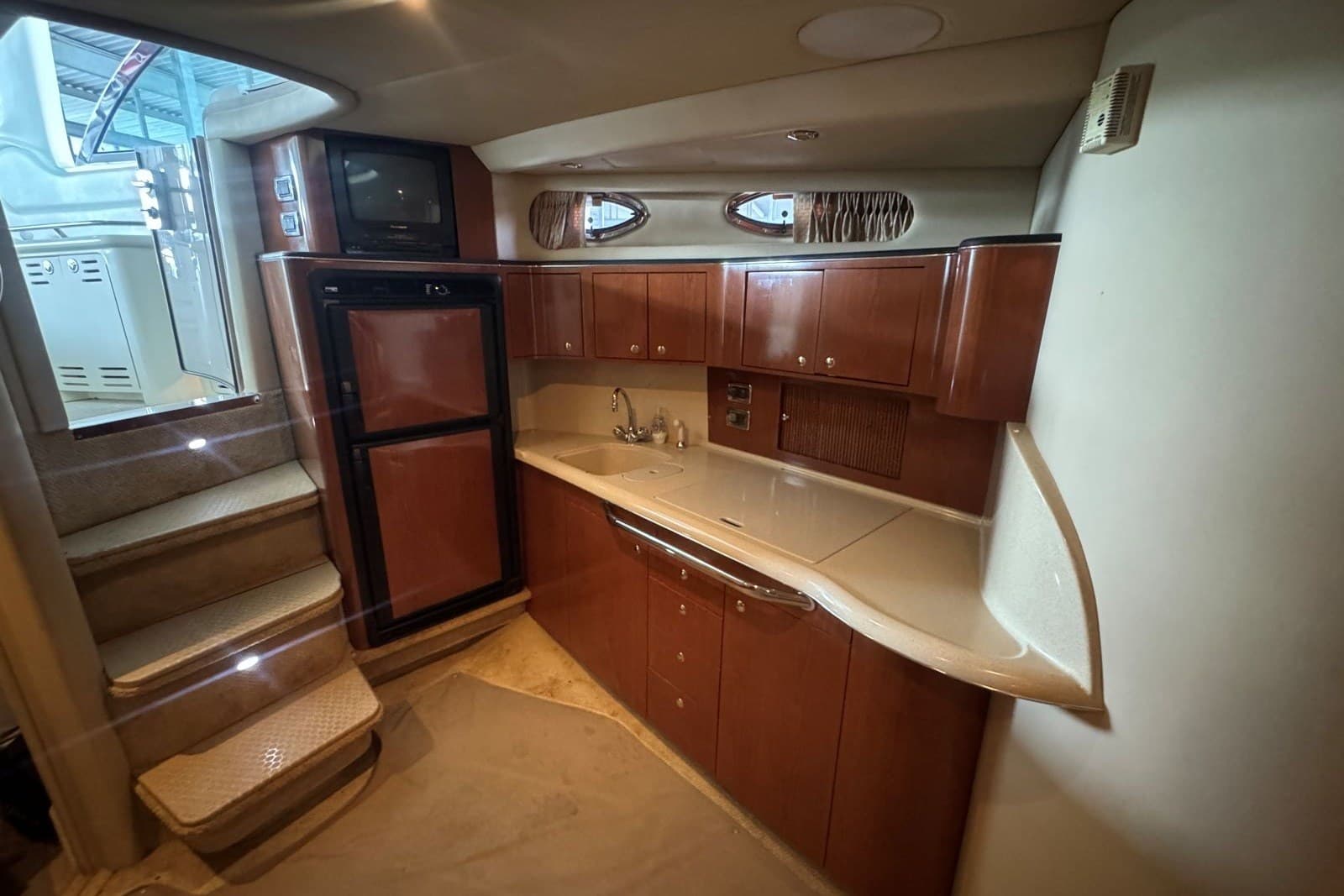 2003 Sea Ray 410 Sundancer — Hendersonville, TN (photo 38)