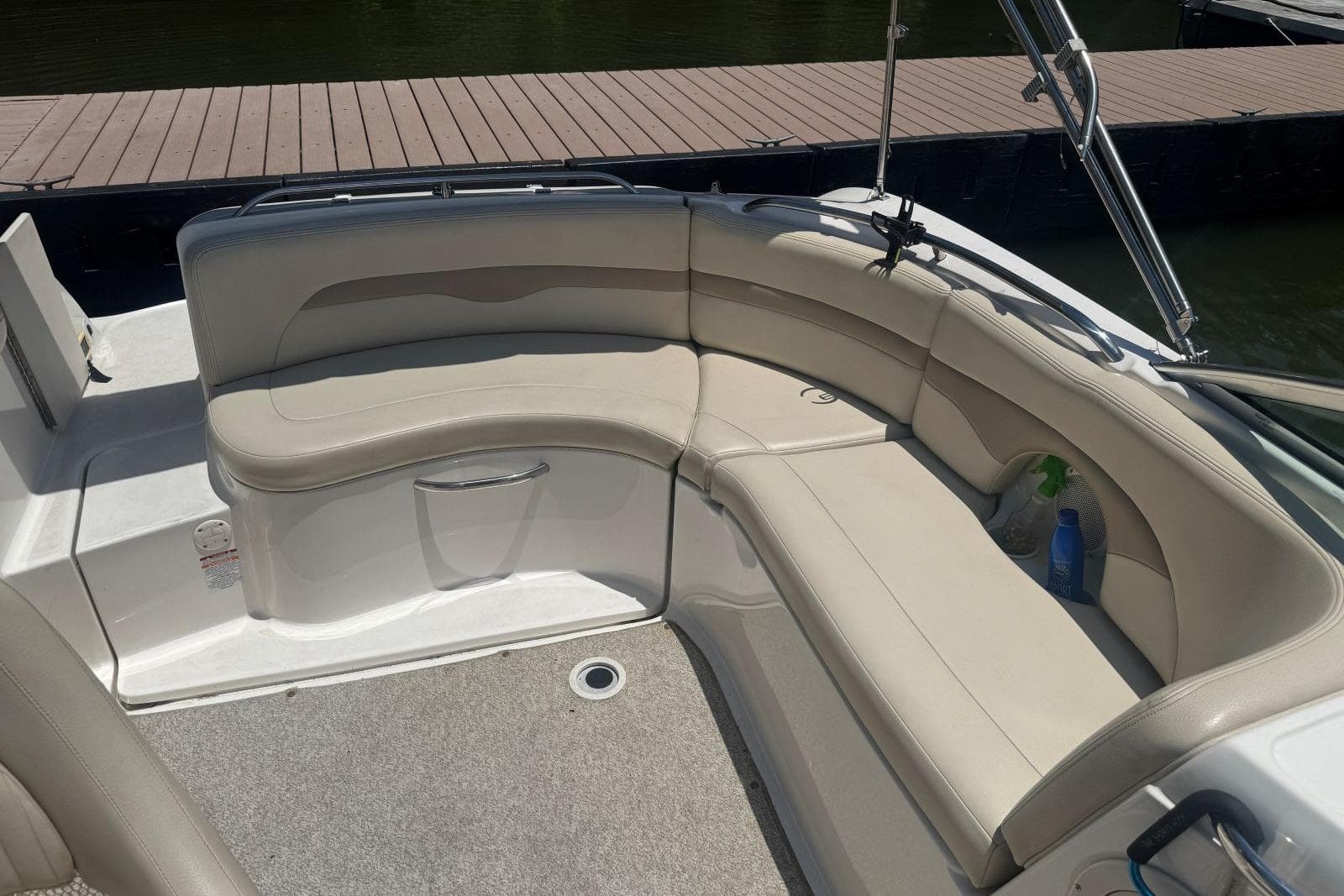 2003 Chaparral Sunesta 223 — Hendersonville, TN (photo 10)