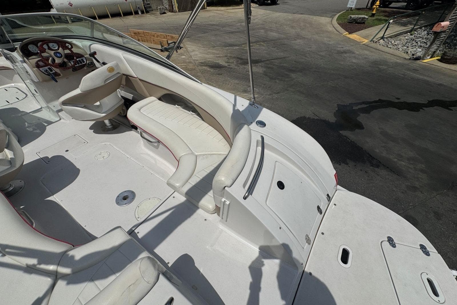2005 Four Winns 234 Funship — Hendersonville, TN (photo 12)