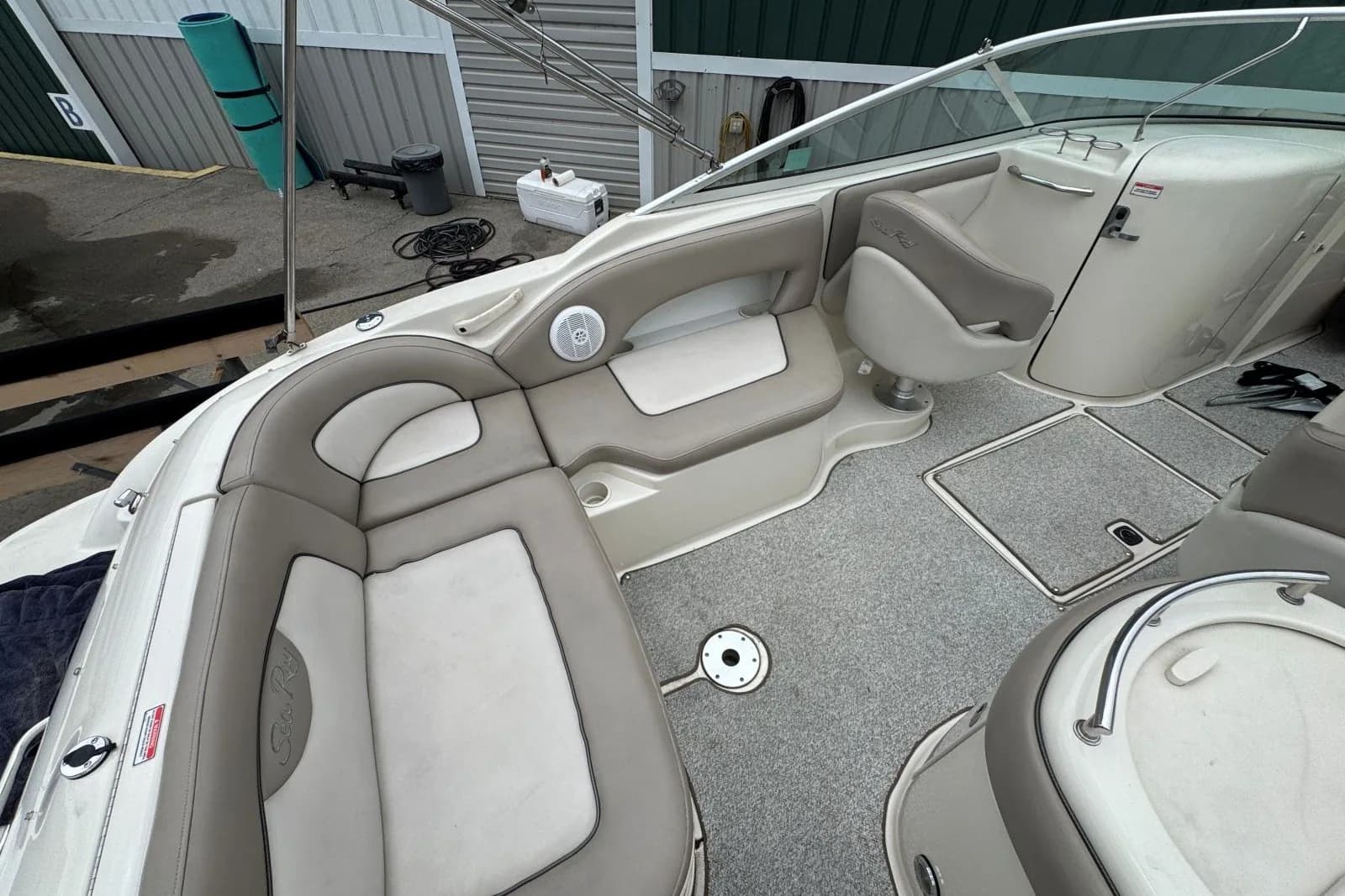 2003 Sea Ray 270 Sundeck — Hendersonville, TN (photo 11)