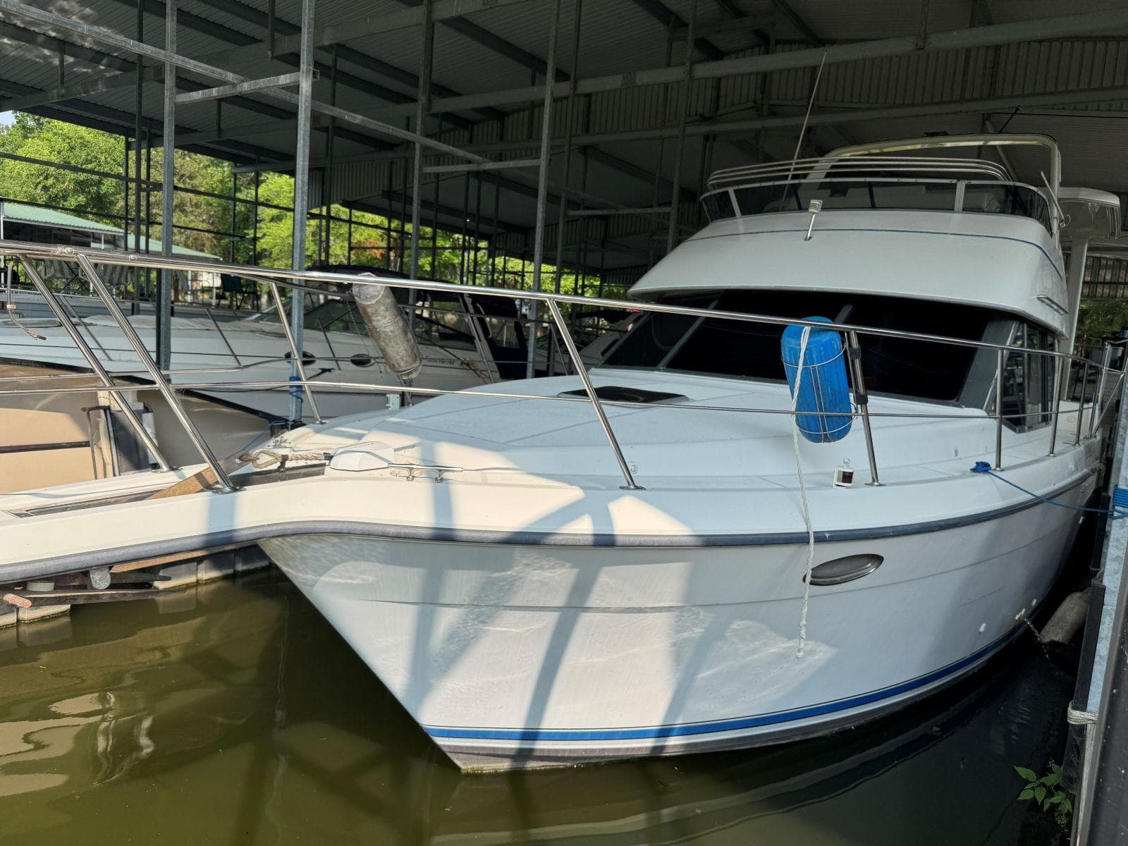 1994 Carver 350 Aft Cabin Motor Yacht — Gallatin, TN (photo 5)