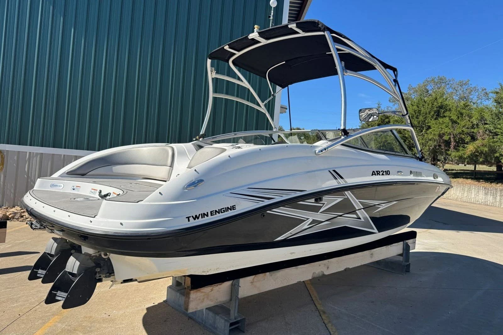 2011 Yamaha Boats AR210 — Hendersonville, TN (photo 6)