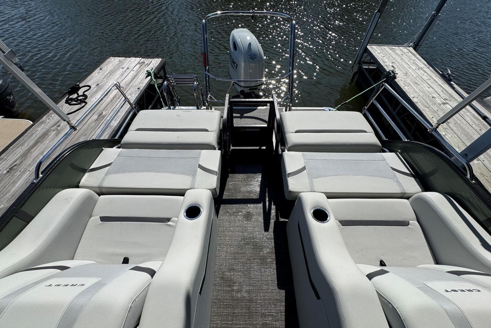 2024 Crest Classic LX 220 SLRC — Hendersonville, TN (photo 33)