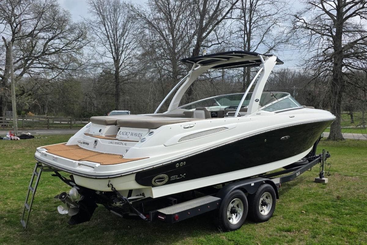 2011 Sea Ray SLX 250 — Franklin, TN (photo 3)