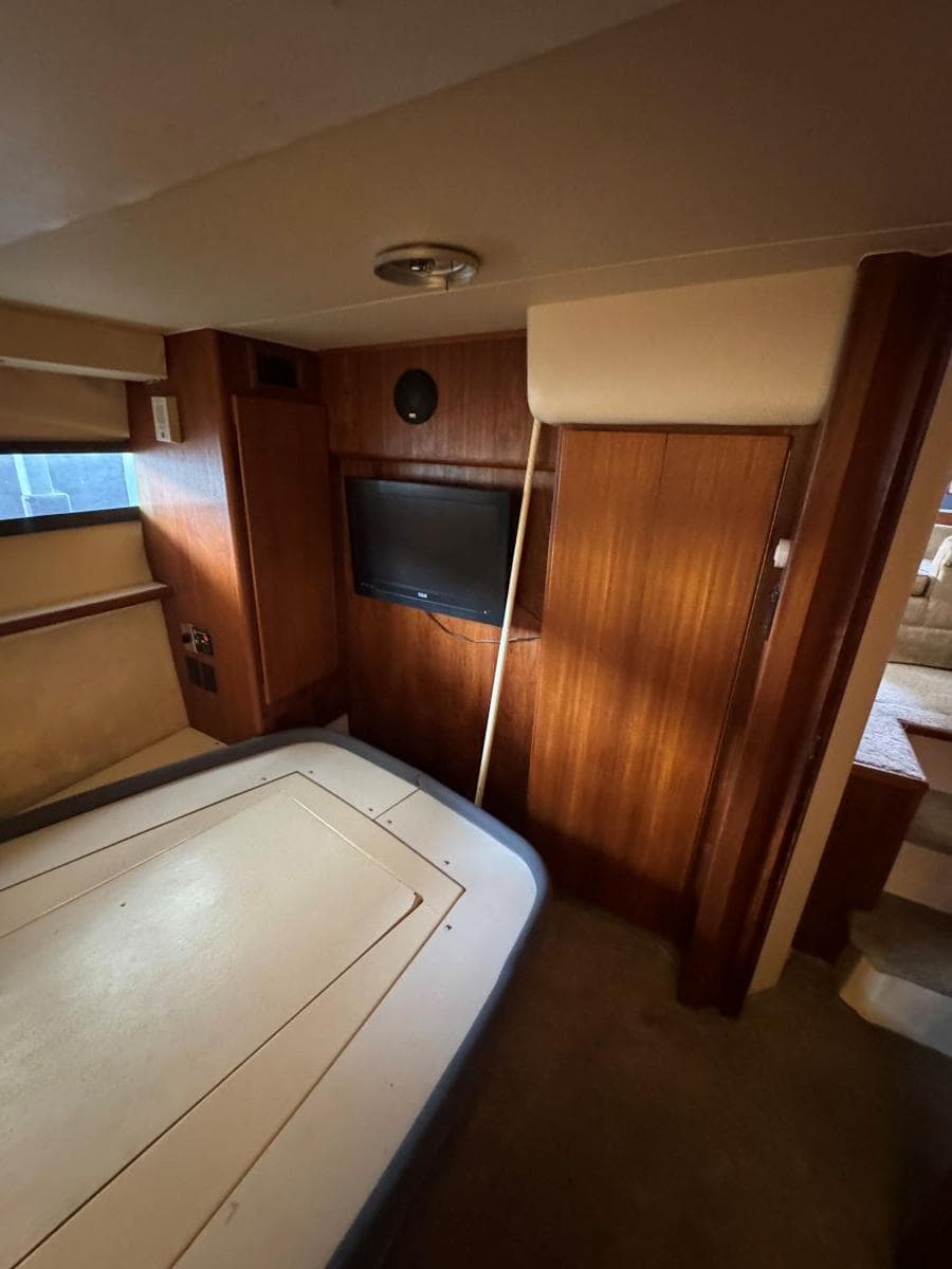 1994 Carver 350 Aft Cabin Motor Yacht — Gallatin, TN (photo 28)