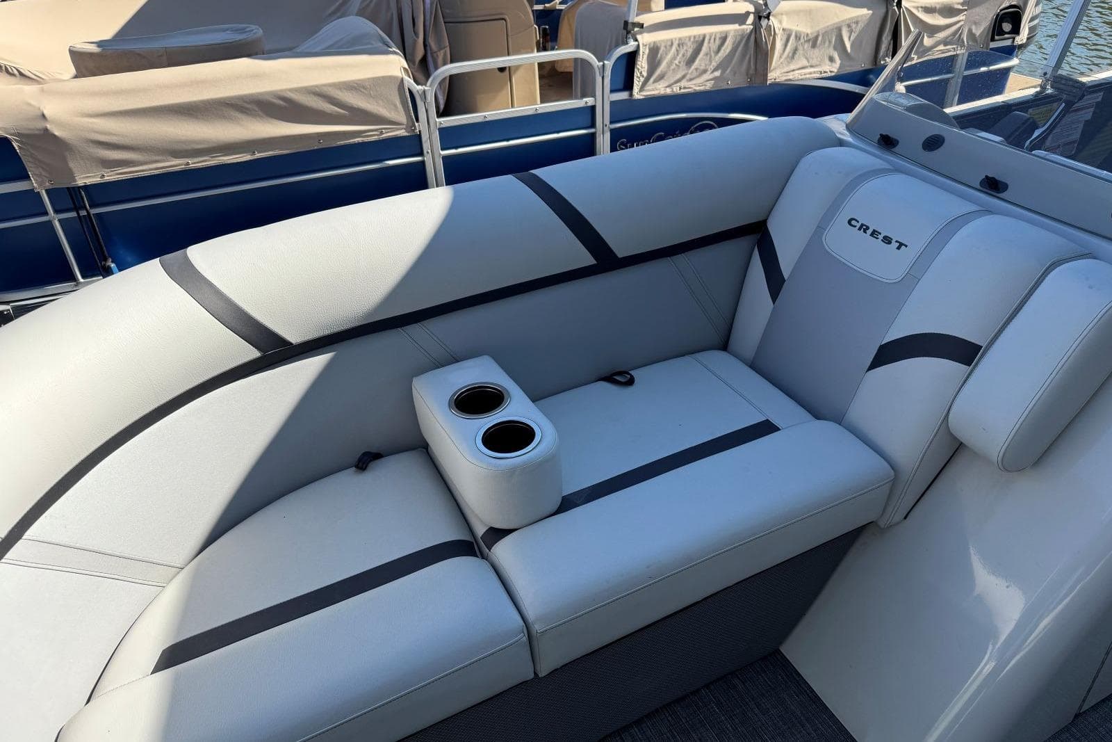 2024 Crest Classic LX 220 SLRC — Hendersonville, TN (photo 18)