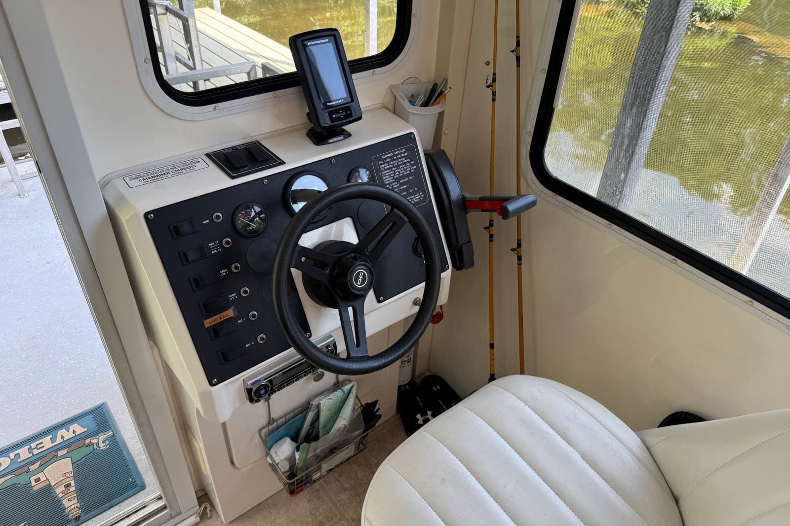 2011 Catamaran Cruisers Lil Hobo 31 — Hendersonville, TN (photo 40)