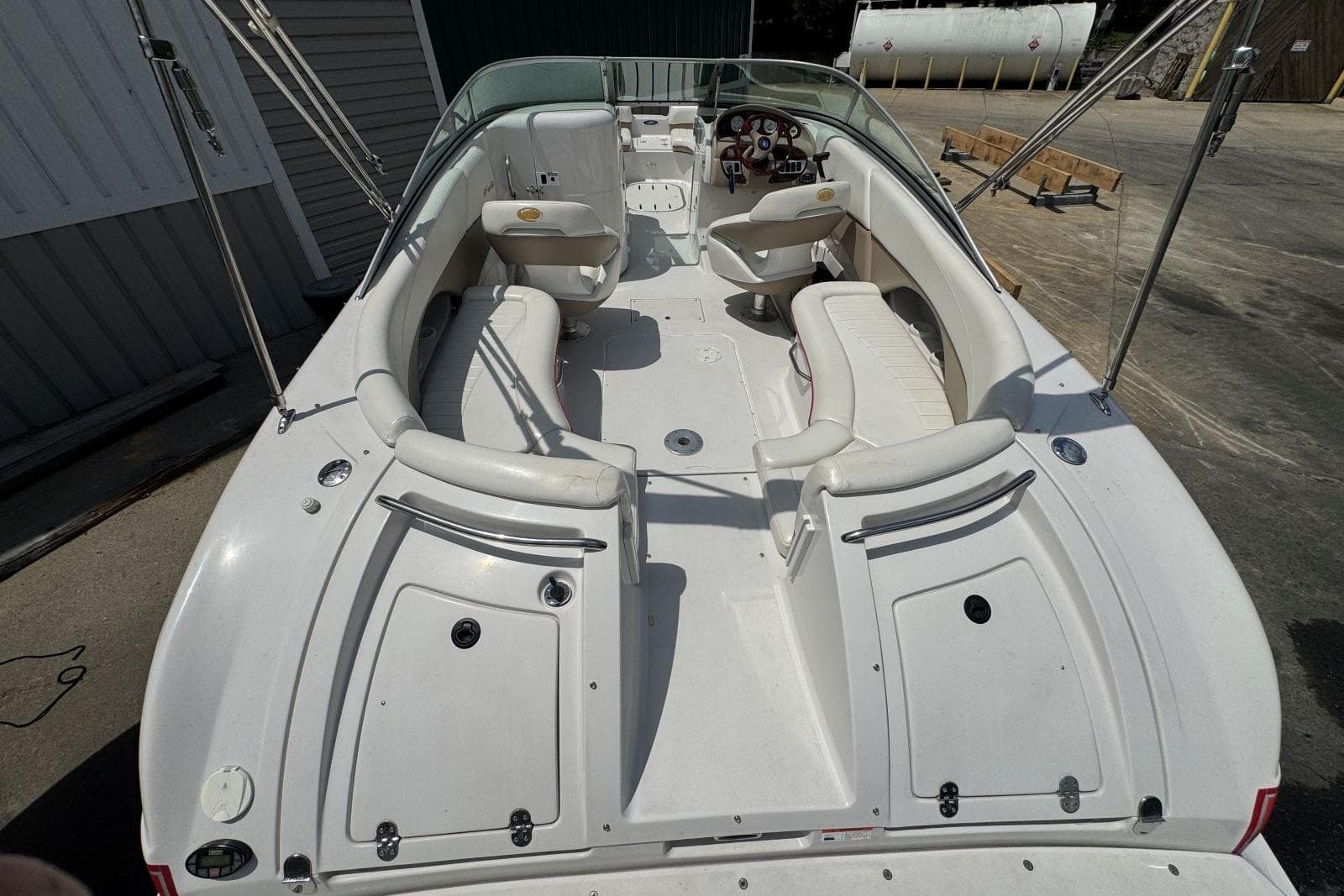 2005 Four Winns 234 Funship — Hendersonville, TN (photo 11)