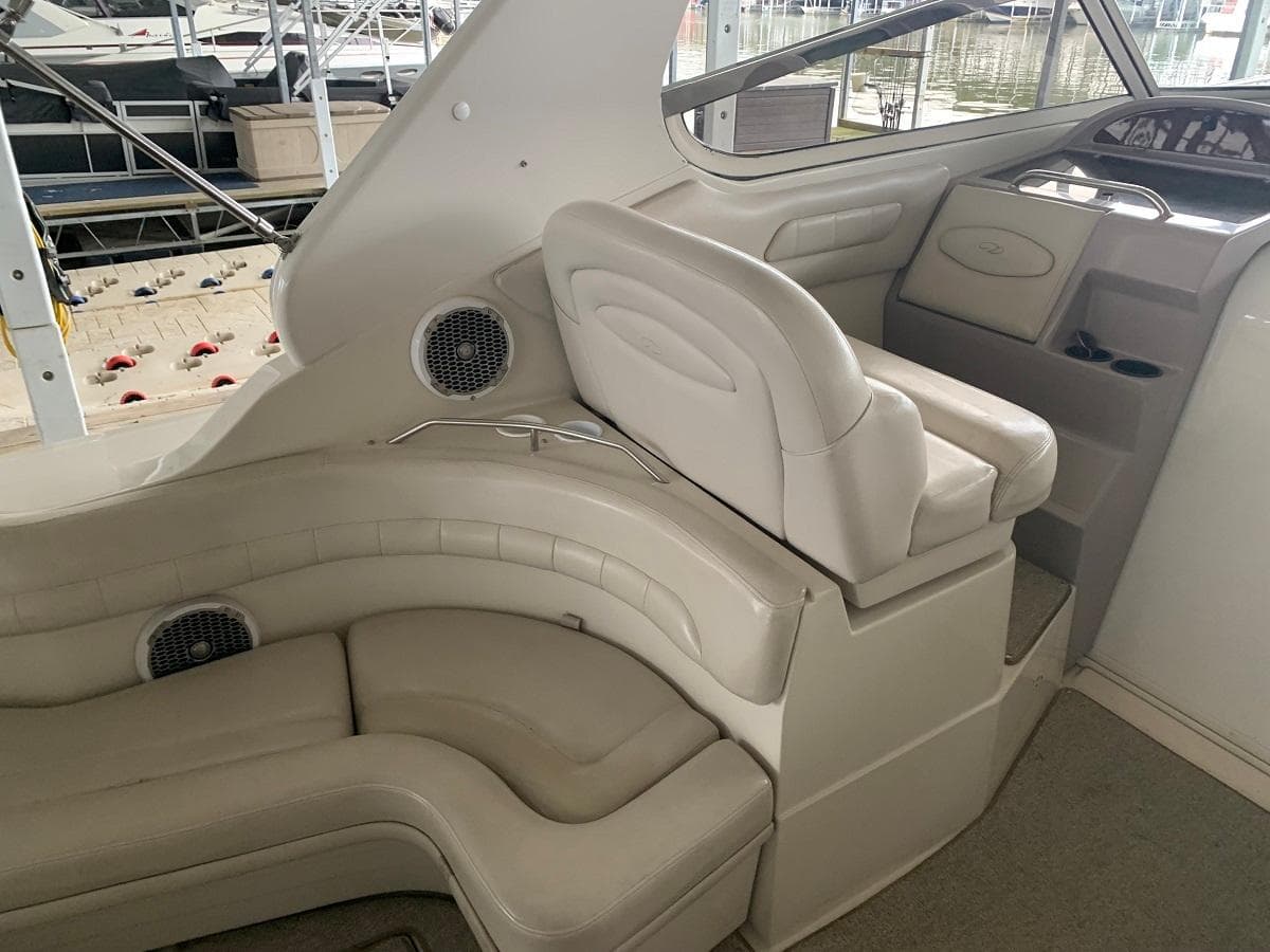 1999 Regal 402 — Hendersonville, TN (photo 21)