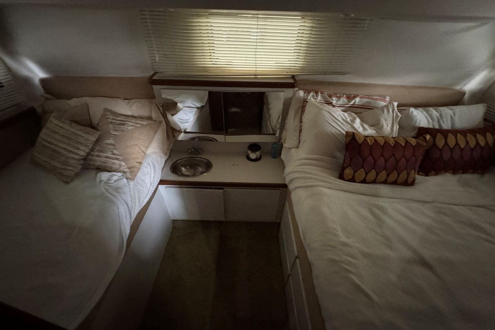 1993 Carver 300 Aft Cabin — Mt Juliet, TN (photo 33)