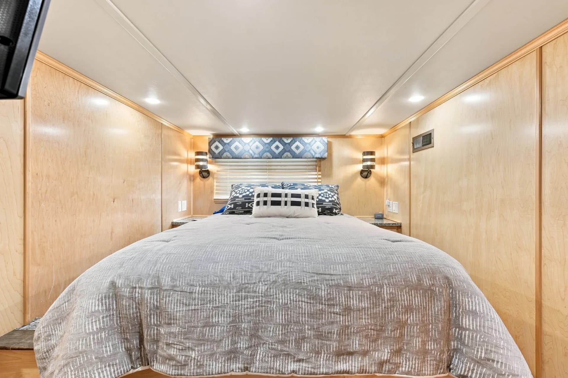 2023 Sumerset 18 x 77 LUX — Granville, TN (photo 49)