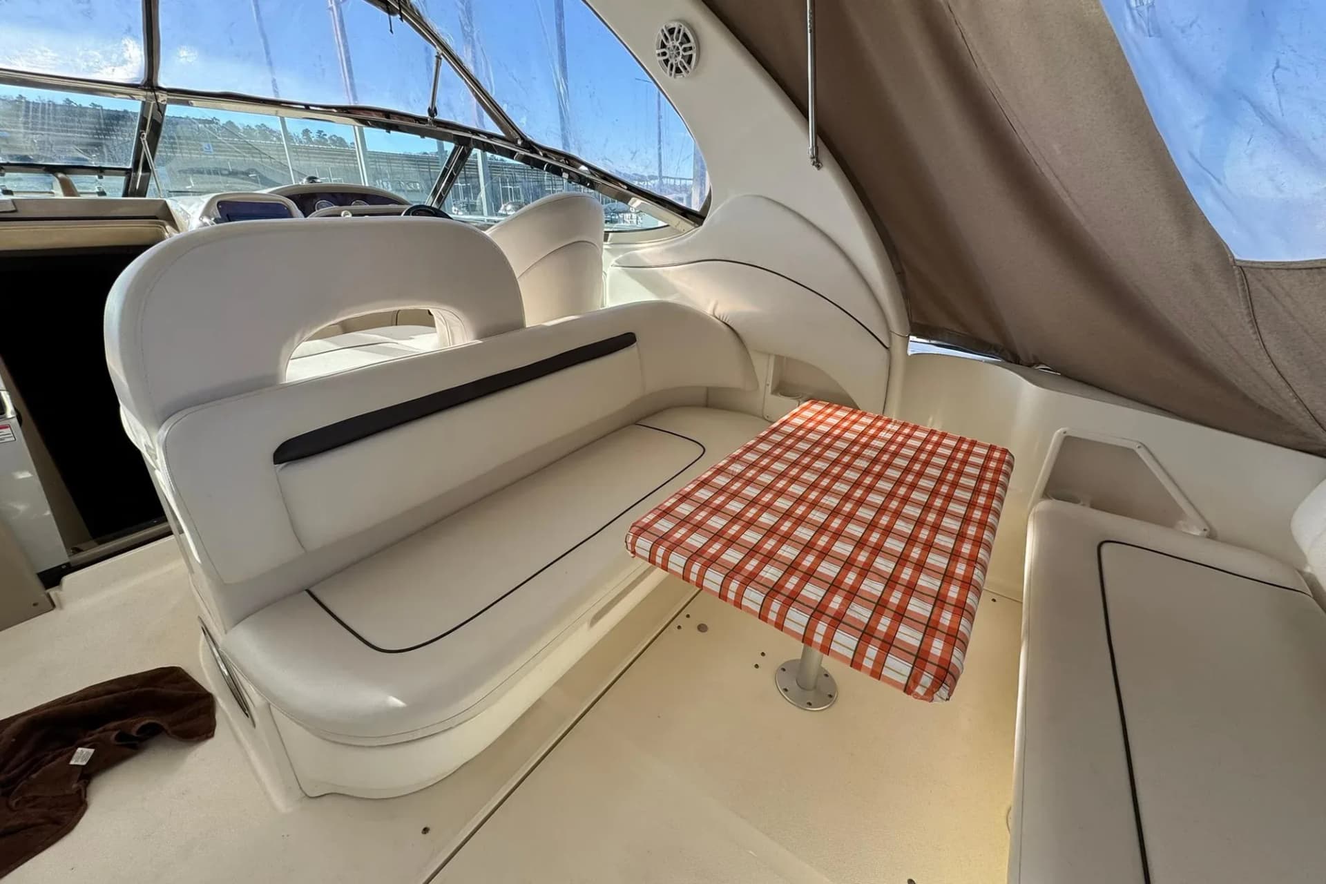 2005 Sea Ray 360 Sundancer — Iuka, MS (photo 8)