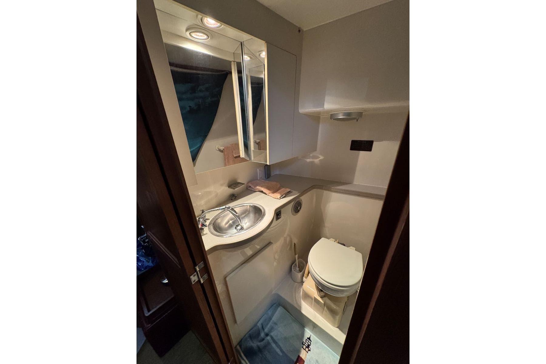 1993 Carver 300 Aft Cabin — Mt Juliet, TN (photo 30)