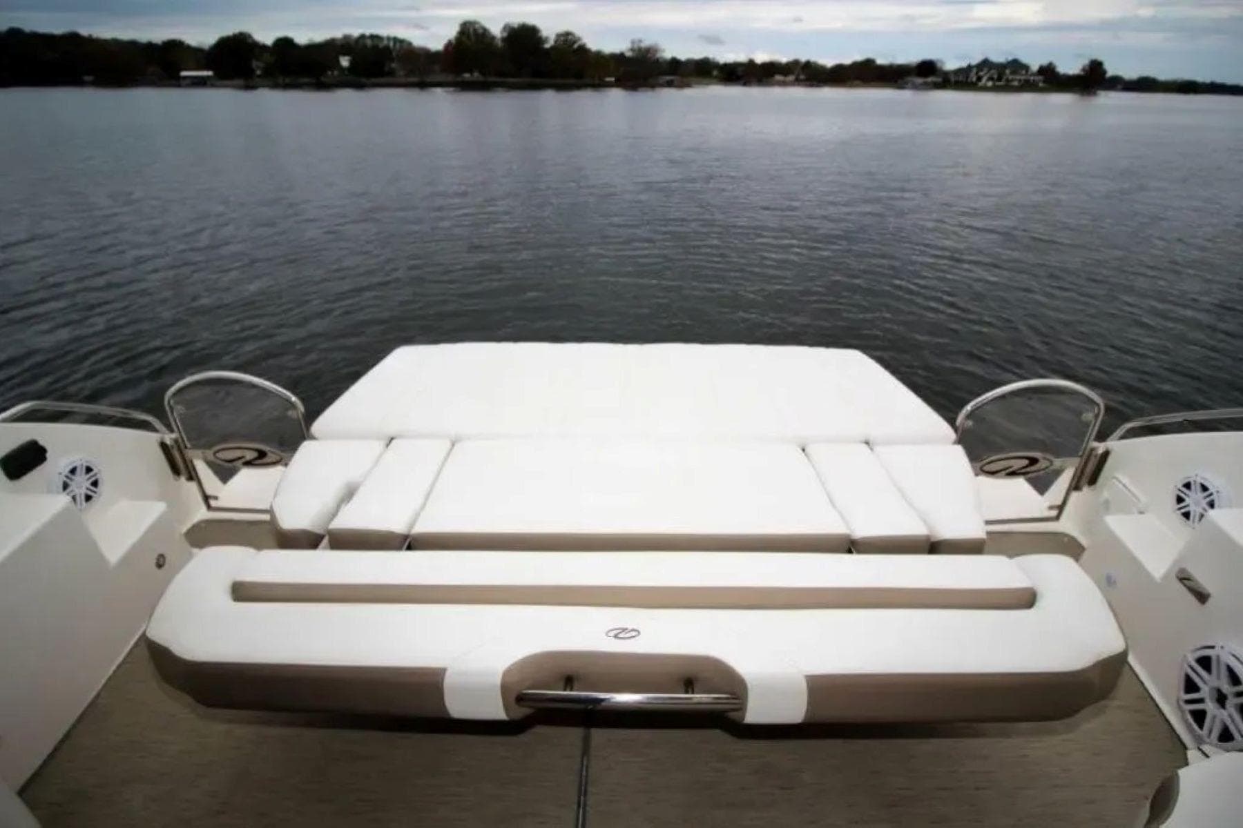 2016 Regal 46 Sport Coupe — Guntersville, TN (photo 54)