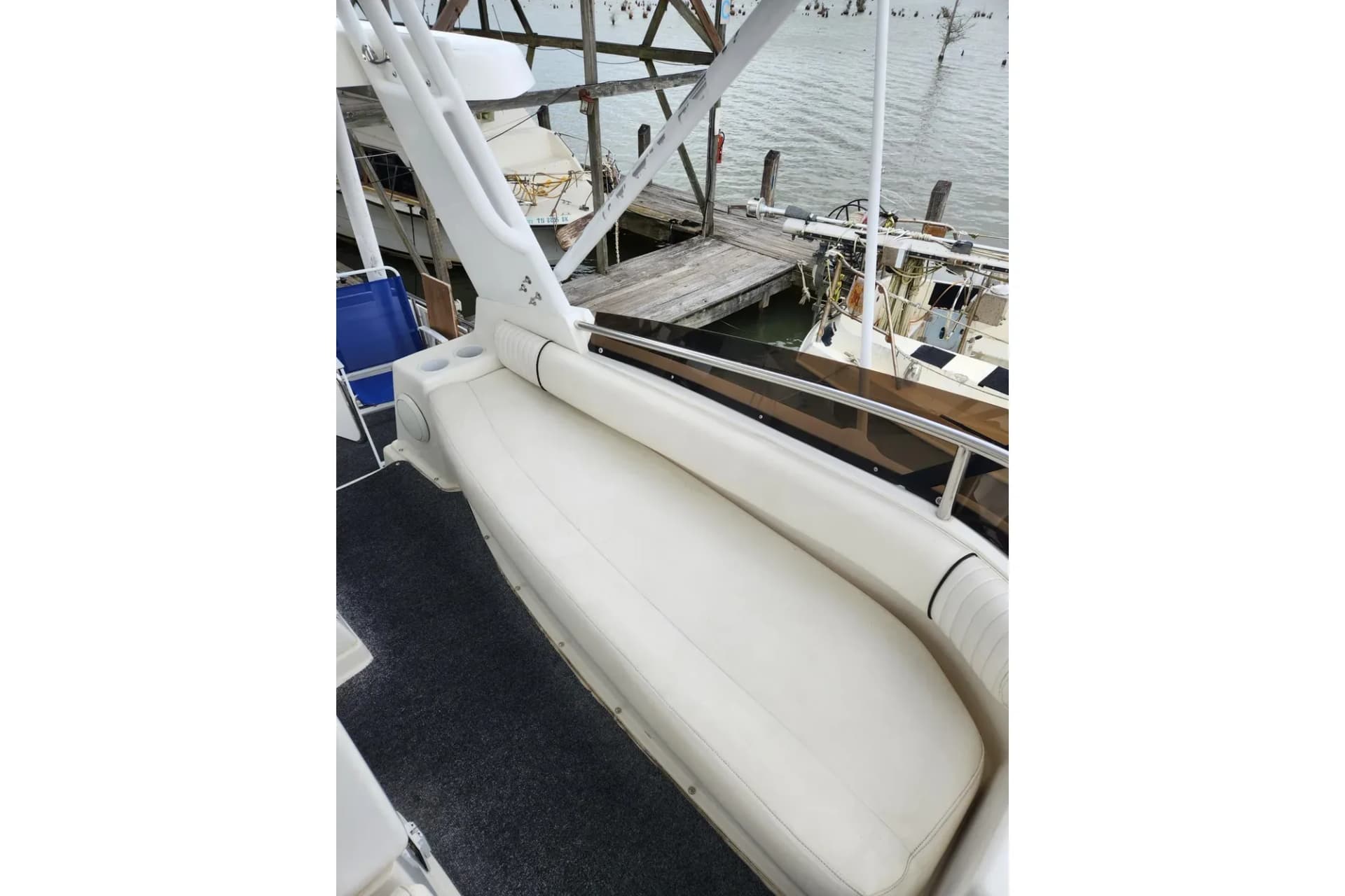 1996 Silverton 34 Motor Yacht — Fulton, MS (photo 34)
