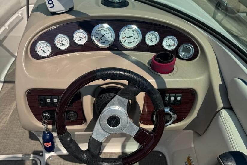 2001 Chaparral 220 SSi — Hendersonville, TN (photo 14)