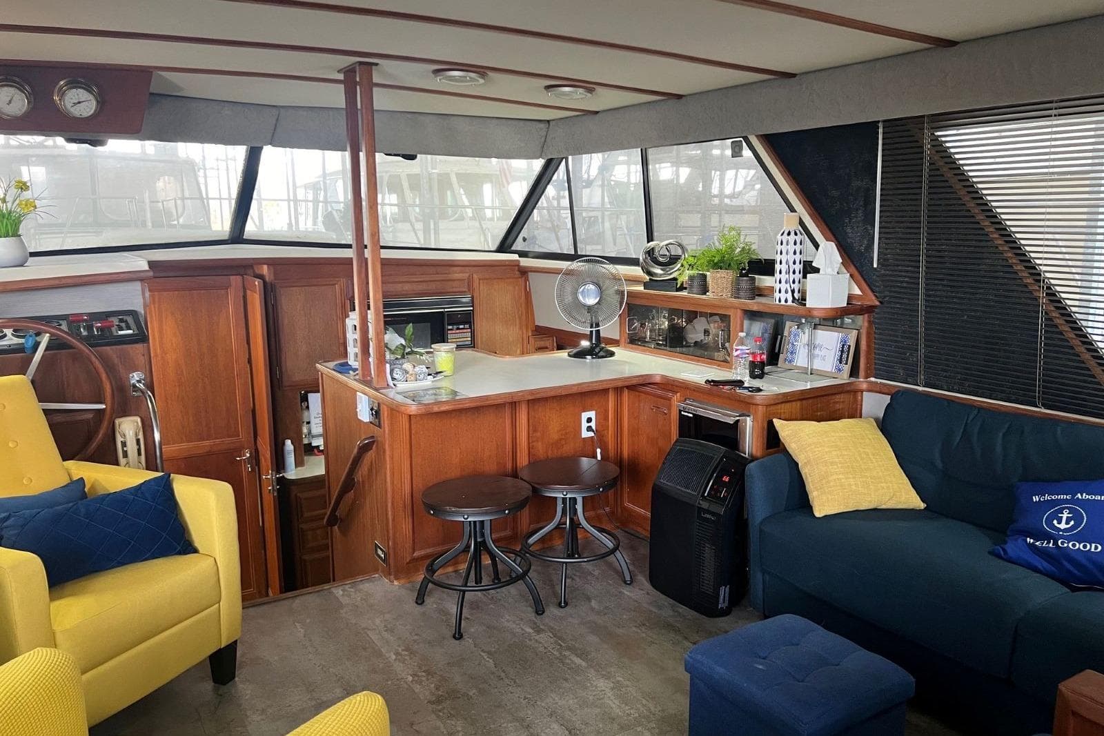 1987 Carver 42 Aft Cabin Motor Yacht — Waverly, TN (photo 26)