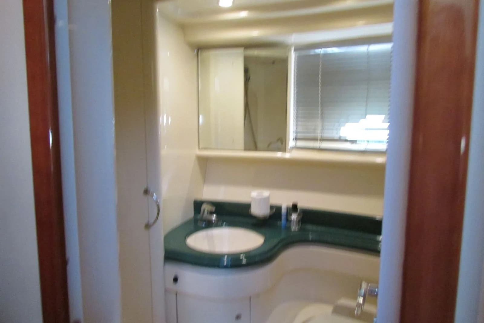 2003 Azimut 46E — Florence, TN (photo 48)