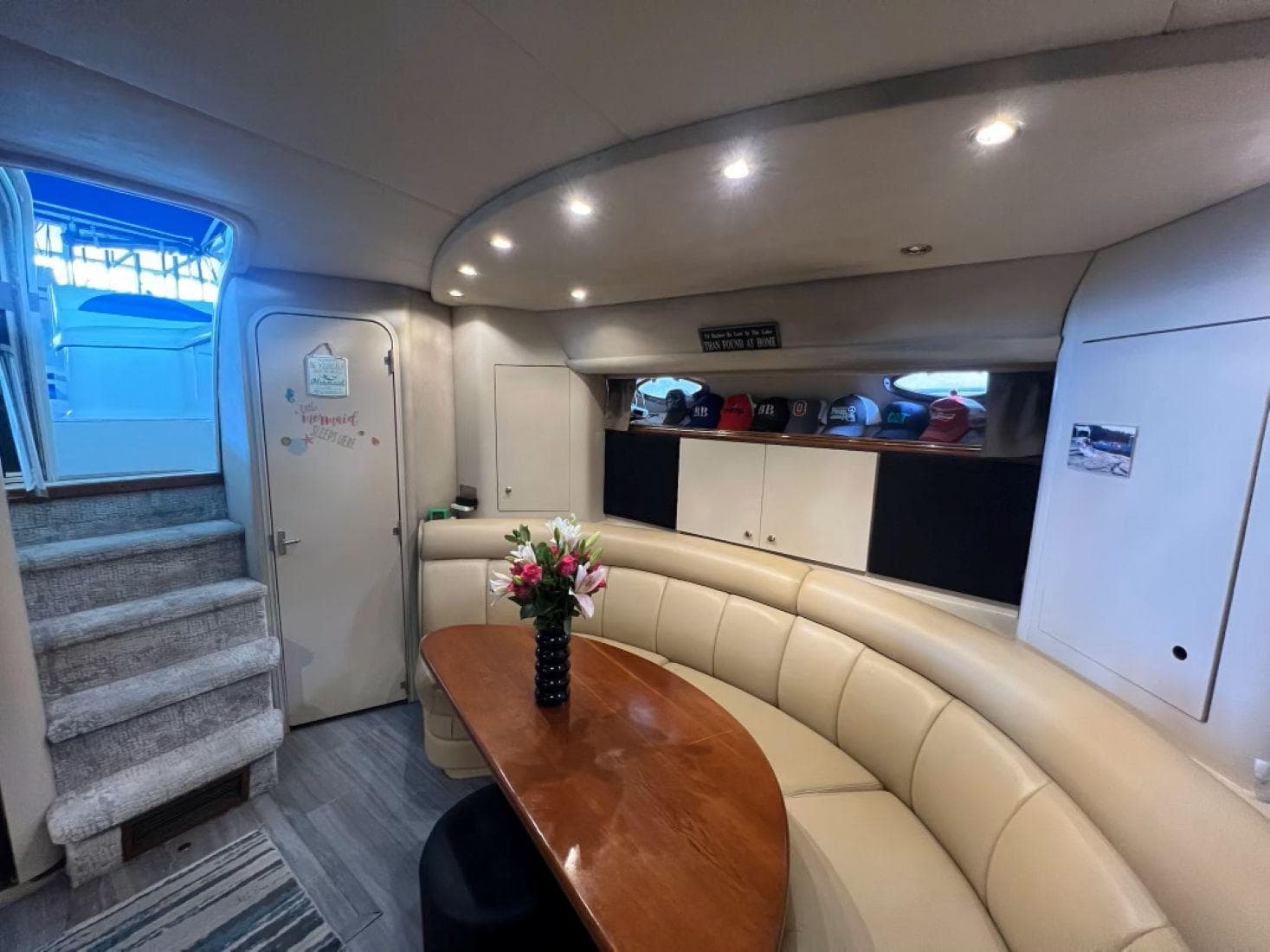 2000 Cruisers Yachts 4270 Express — Nashville, TN (photo 17)