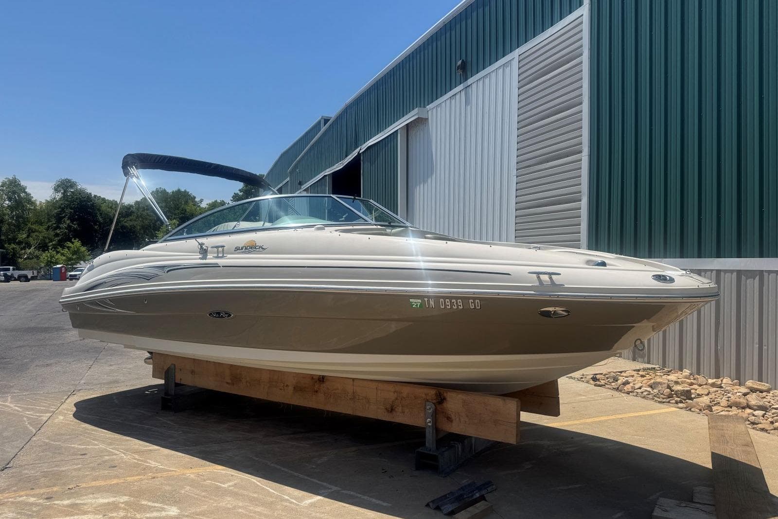 2006 Sea Ray 220 Sundeck — Hendersonville, TN (photo 5)
