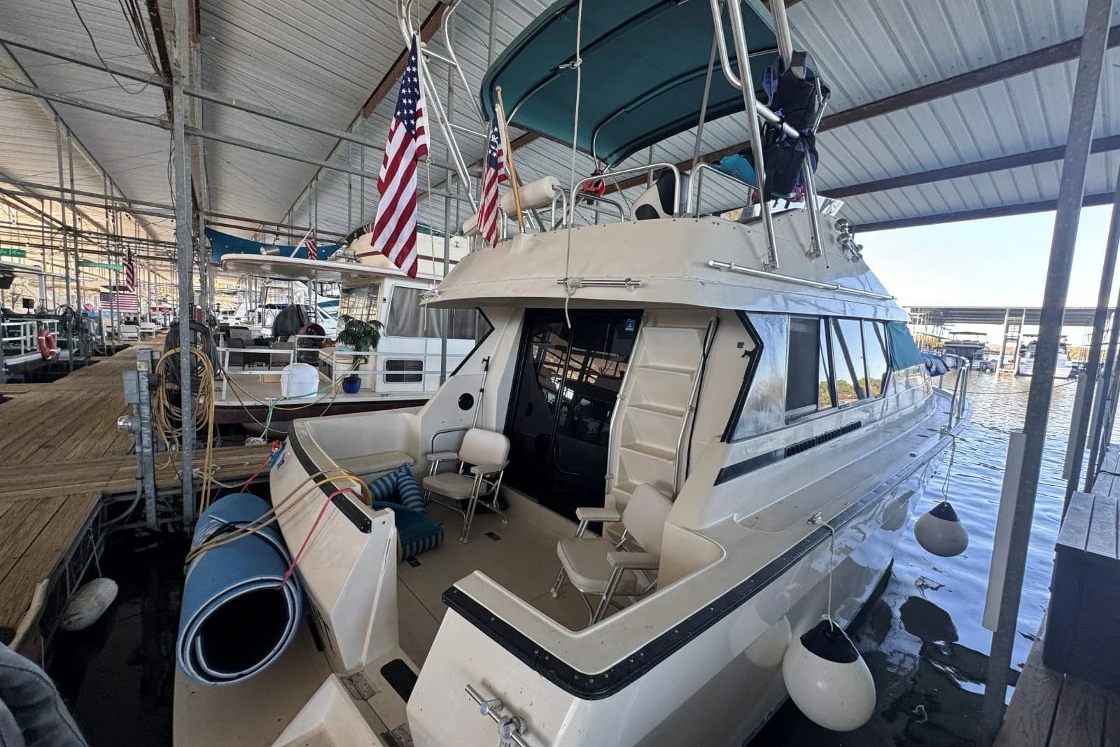 1988 Mainship Mediterranean 35 — Hendersonville, TN (photo 7)